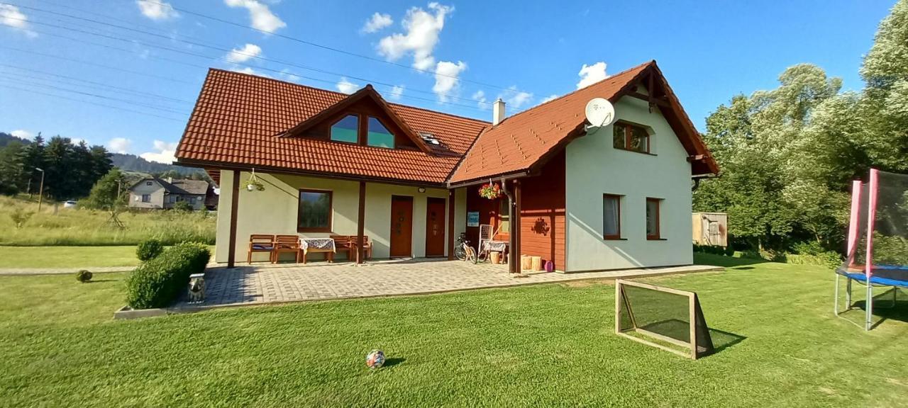 Ubytovanie U Huberta Bešeňová エクステリア 写真